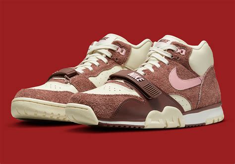 nike air trainer 1 valentine's day|nike air trainer valentine's day.